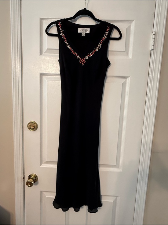 Casual Corner Dresses & Skirts - Casual Corner Black Maxi Dress with Floral Bead V-Neck